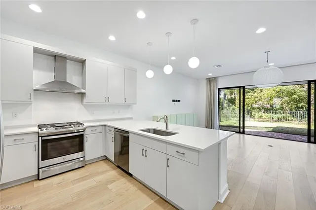 $649,999 | 20812 Thistle Leaf Lane, Estero, FL 33928