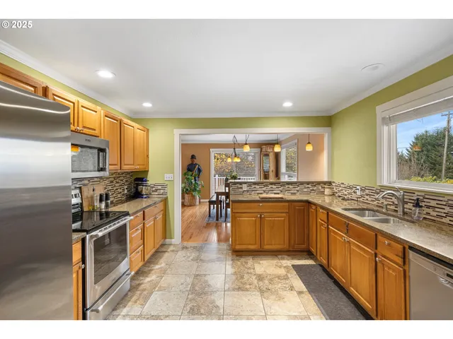 $950,000 | 4738 London Drive, Mount Hood Parkdale, OR 97041