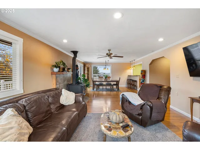 $950,000 | 4738 London Drive, Mount Hood Parkdale, OR 97041