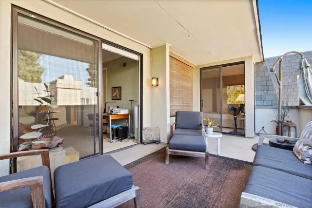 $1,989,000 | 7962 Caminito Del Cid, La Jolla, CA 92037