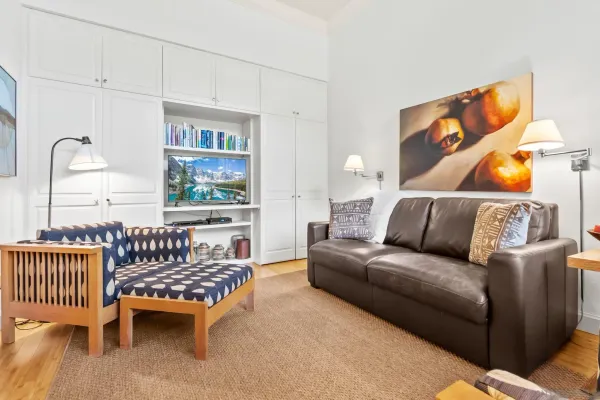 $1,679,000 | 7962 Caminito Del Cid, La Jolla, CA 92037