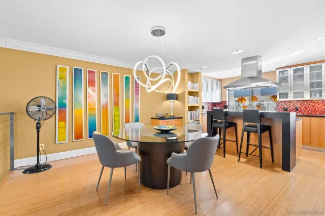 $1,989,000 | 7962 Caminito Del Cid, La Jolla, CA 92037