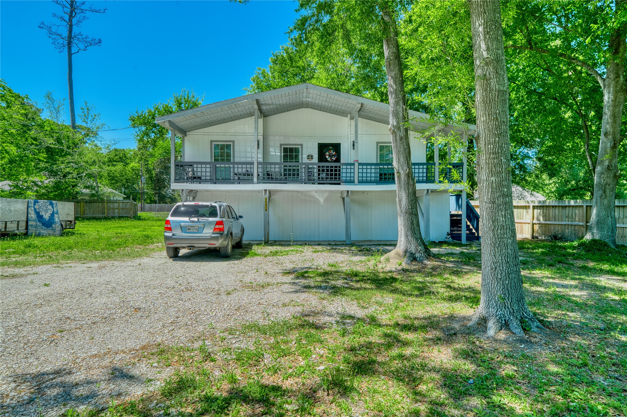 22418 East Shorewood Loop Houston, TX 77336 - Photo 4 of 20 a house view with a garden space