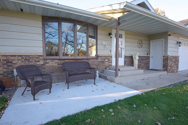 $579,900 | 11486 Hazel Road, St. Cloud, MN 56301