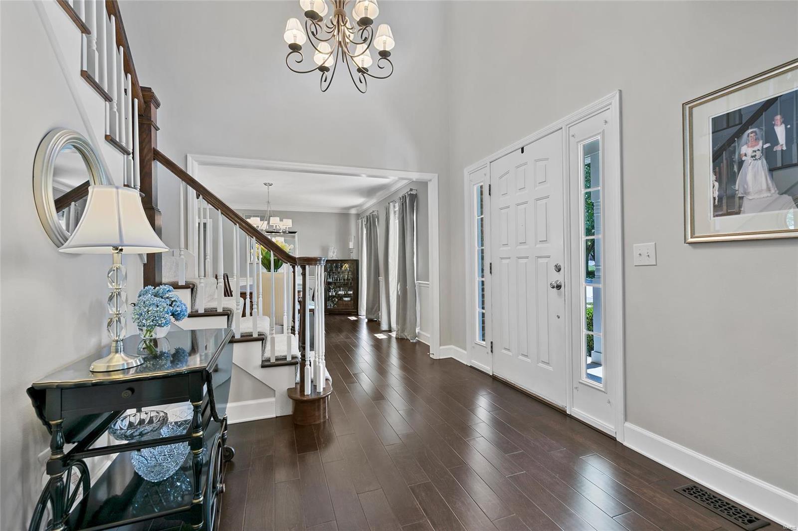 1724 Eldon Ridge Court Chesterfield, MO 63017 - Photo 3 of 51 Gallery Image 3