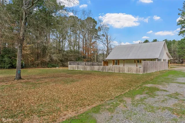 $329,250 | 645 Appaloosa Drive, Grand Cane, LA 71032