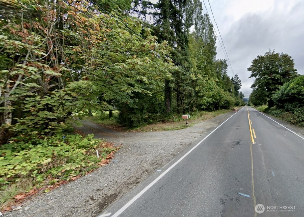 5240 Werner Road Bremerton, WA 98312 - Photo 6 of 22 Gallery Image 6