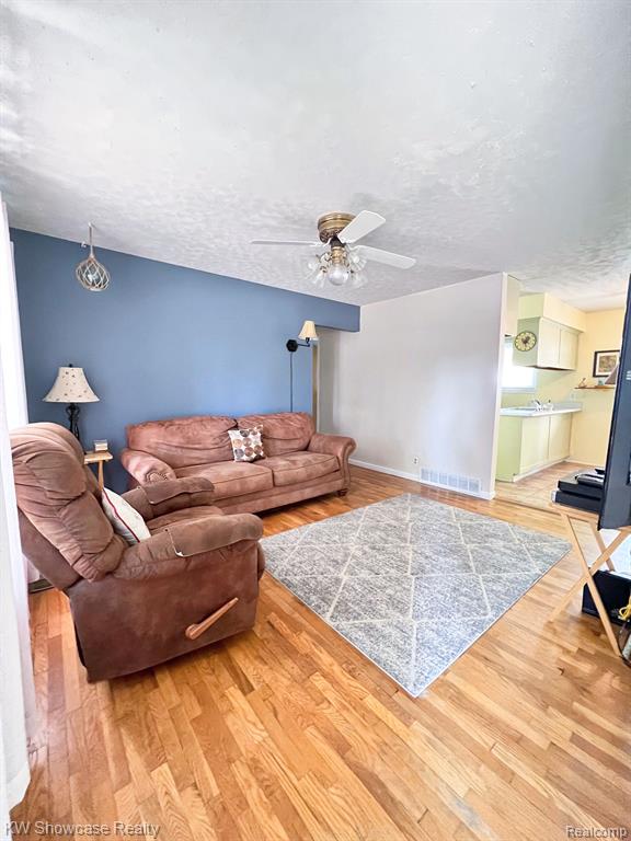 880 Lambkins Road Saline, MI 48176 - Photo 5 of 21 Gallery Image 5