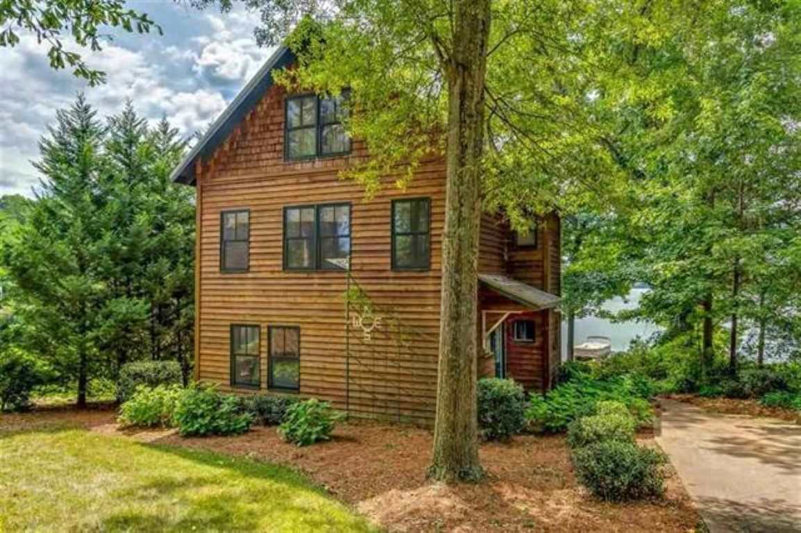 412 Oliver Drive Inman, SC 29349 - Photo 1 of 17