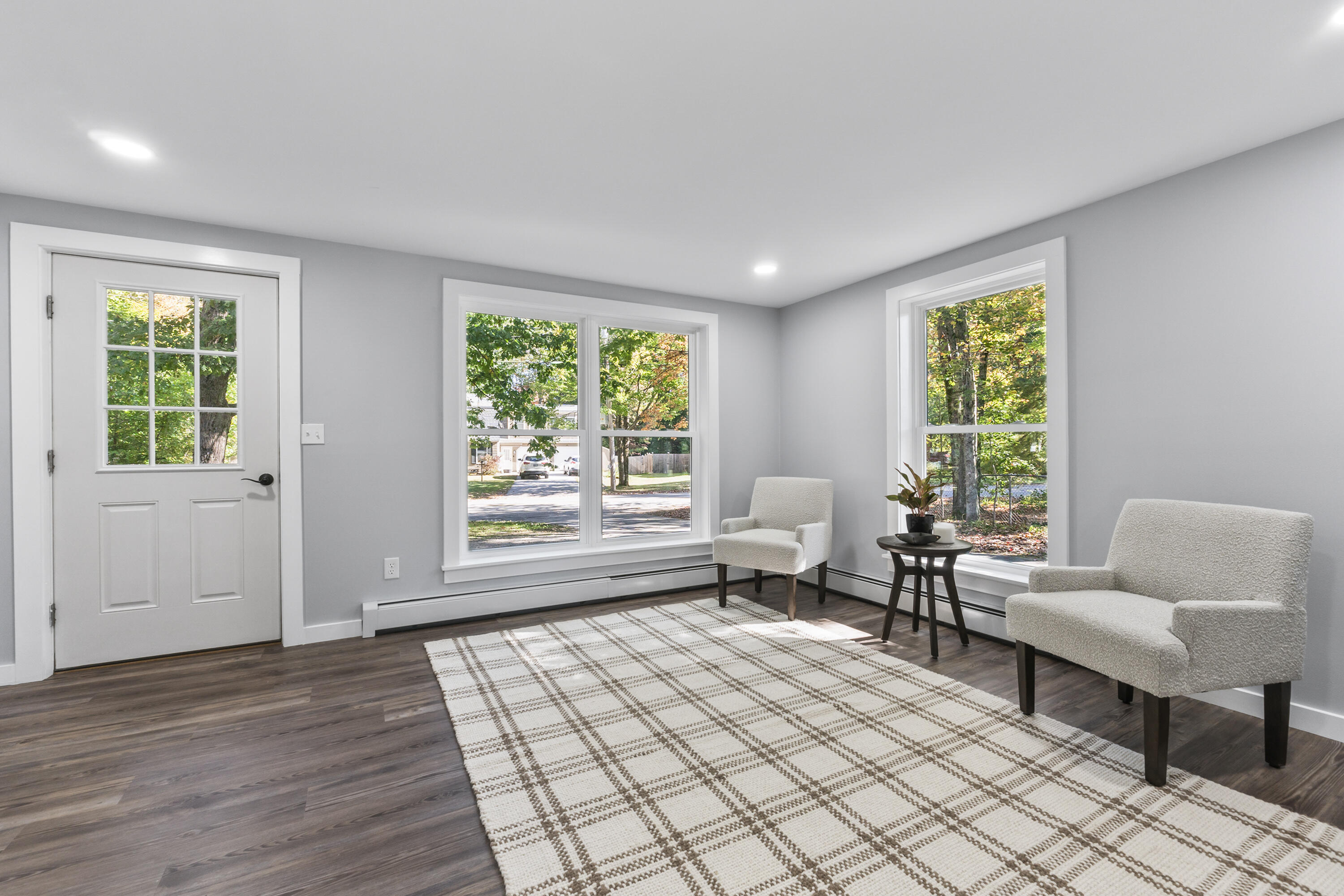 27 Ivanhoe Drive Topsham, ME 04086 - Photo 12 of 39 Livingroom 2