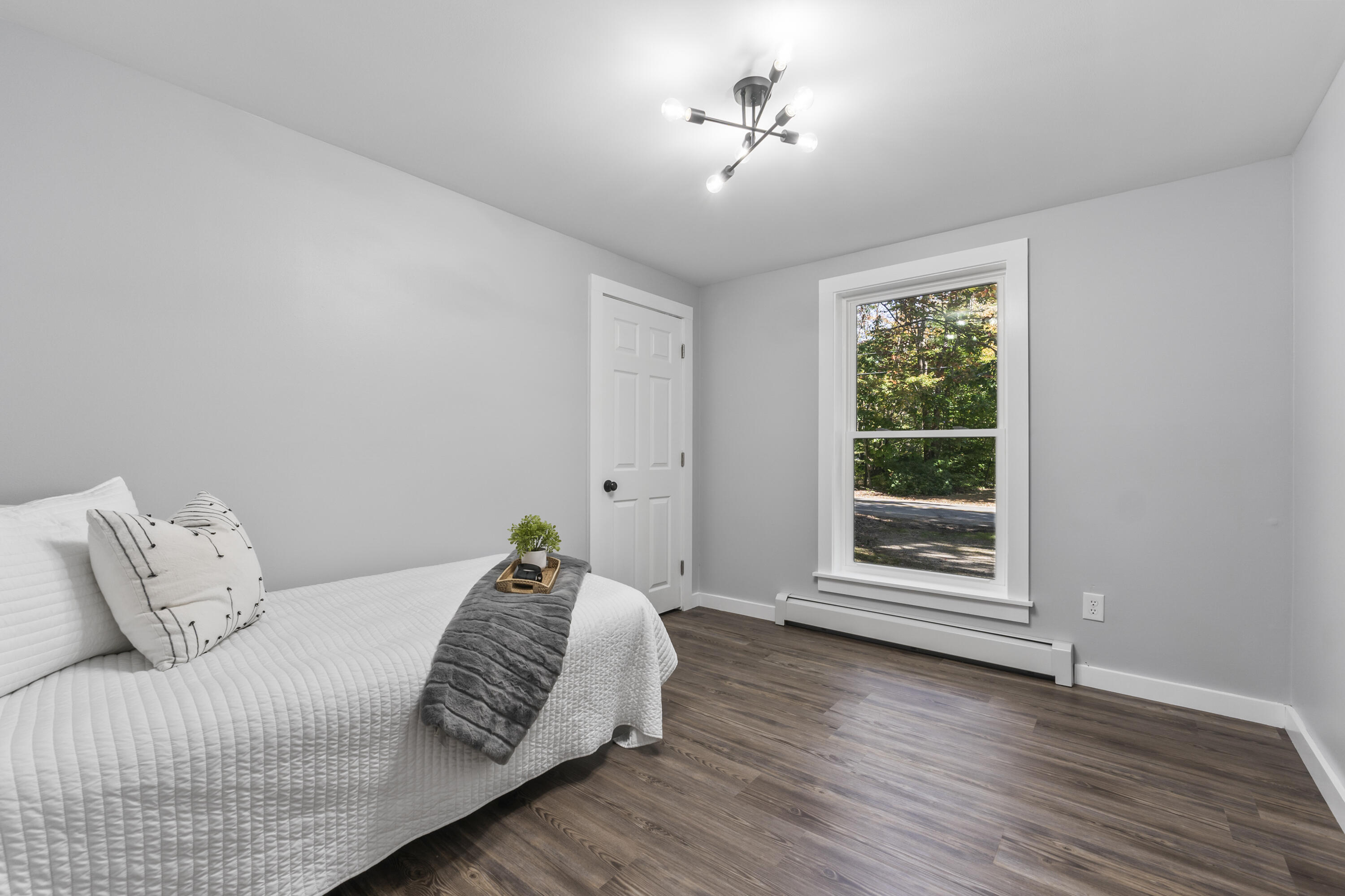 27 Ivanhoe Drive Topsham, ME 04086 - Photo 17 of 39 Bedroom 3