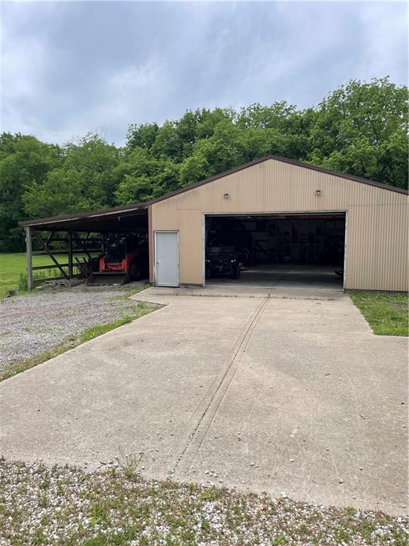 13905 Leavenworth Road Basehor, KS 66007 - Photo 7 of 12