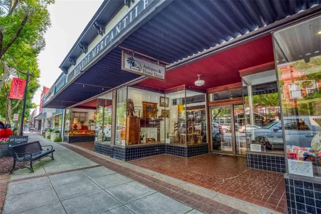$1,100,000 | 338 North Broad Street, Monroe, GA 30655