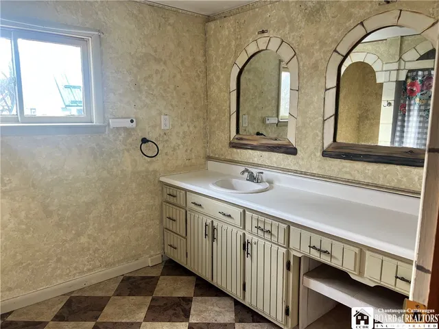 $82,900 | 20 Grover, Wellsville, NY 14895