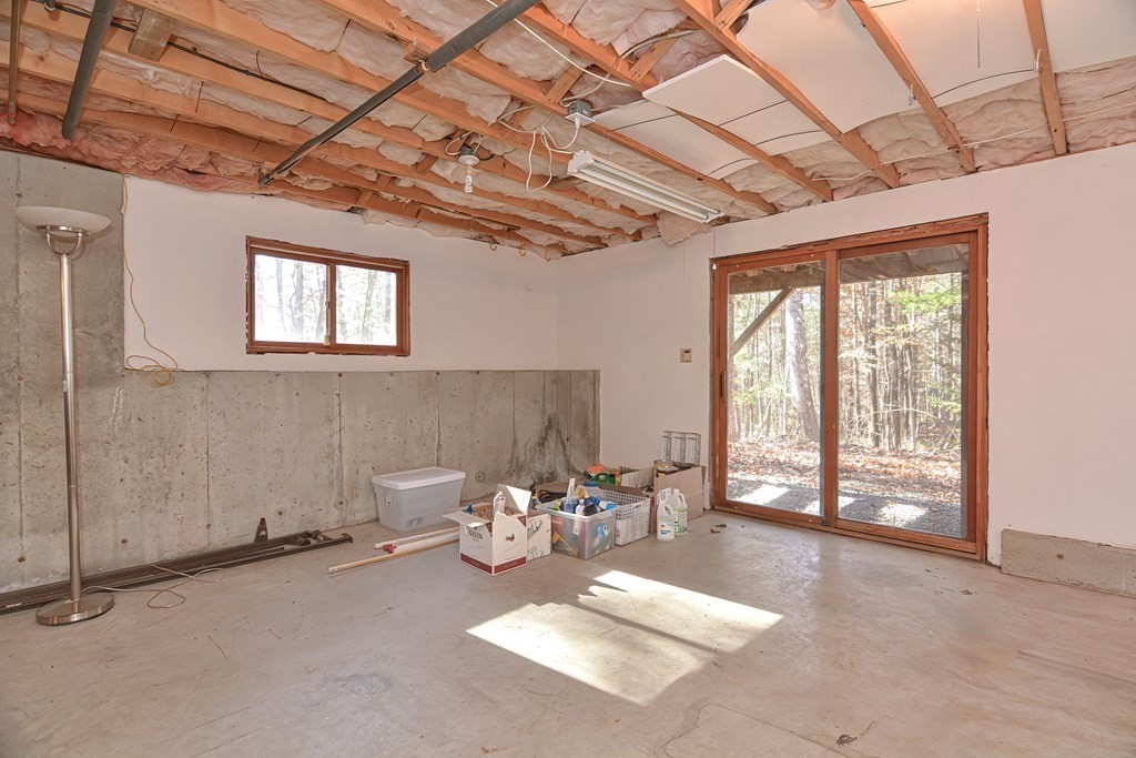 88 Townsend Road, Unit A Shirley, MA 01464 - Photo 25 of 35 a very nice looking room with a large window