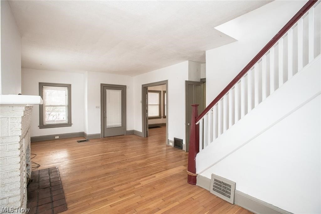 1671 Lee Road Cleveland Heights, OH 44118 - Photo 26 of 49