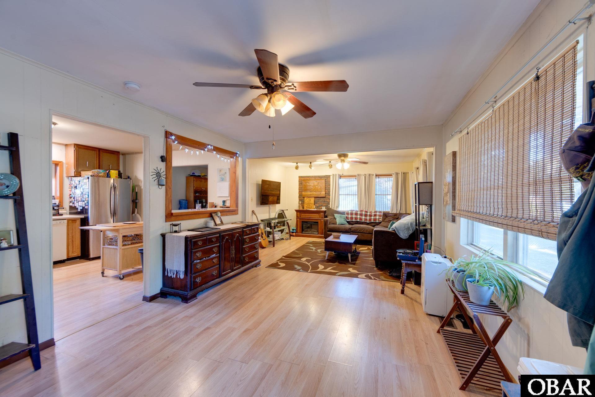 104 Darsel Ln Point Harbor Point Harbor, NC 27964 - Photo 3 of 18