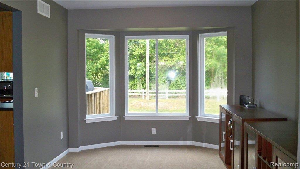 1311 Ridgeview Circle Lake Orion, MI 48362 - Photo 15 of 23 100_4581.JPG