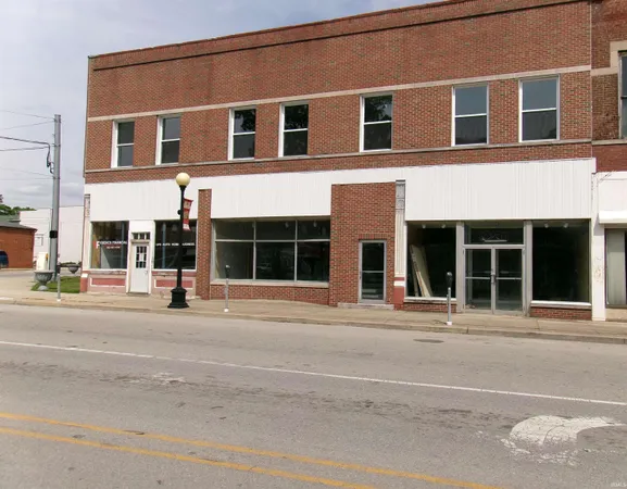 $200,000 | 19 South Washington Street, Bloomfield, IN 47424