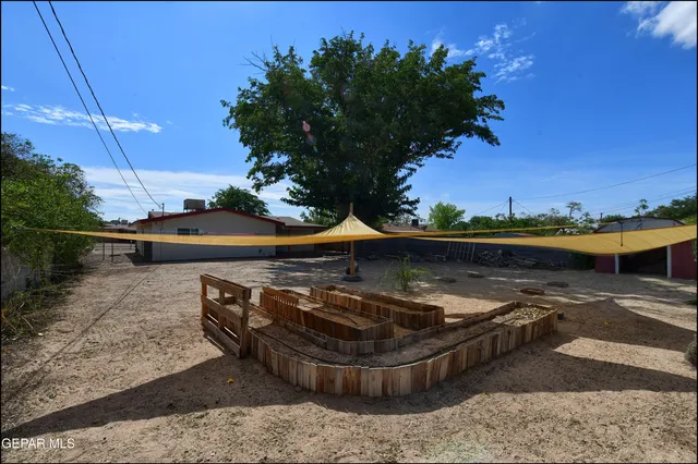 $249,500 | 1825 Coleen Avenue, Las Cruces, NM 88001