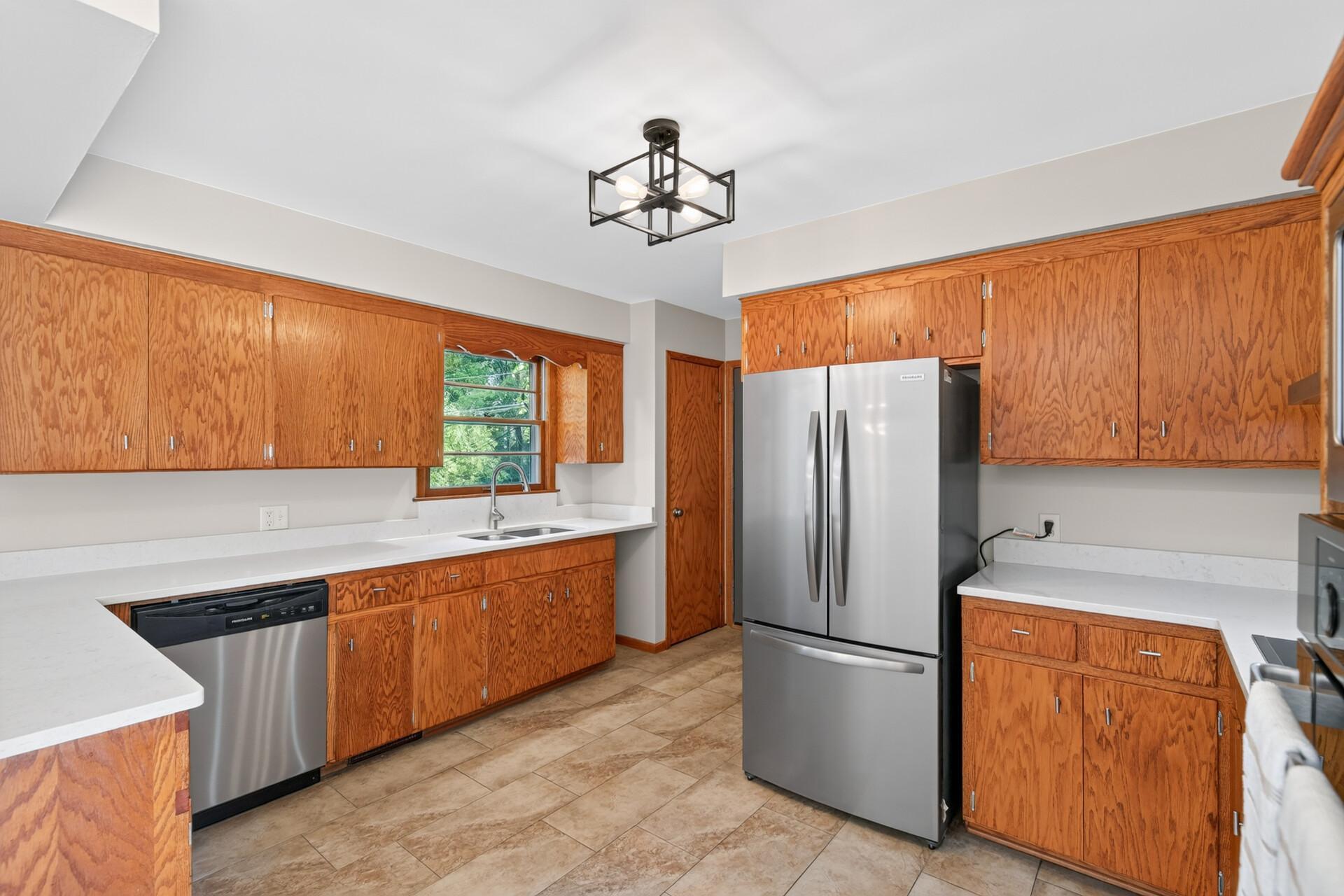 4000 Baker Road Minnetonka, MN 55305 - Photo 7 of 35 Gallery Image 7