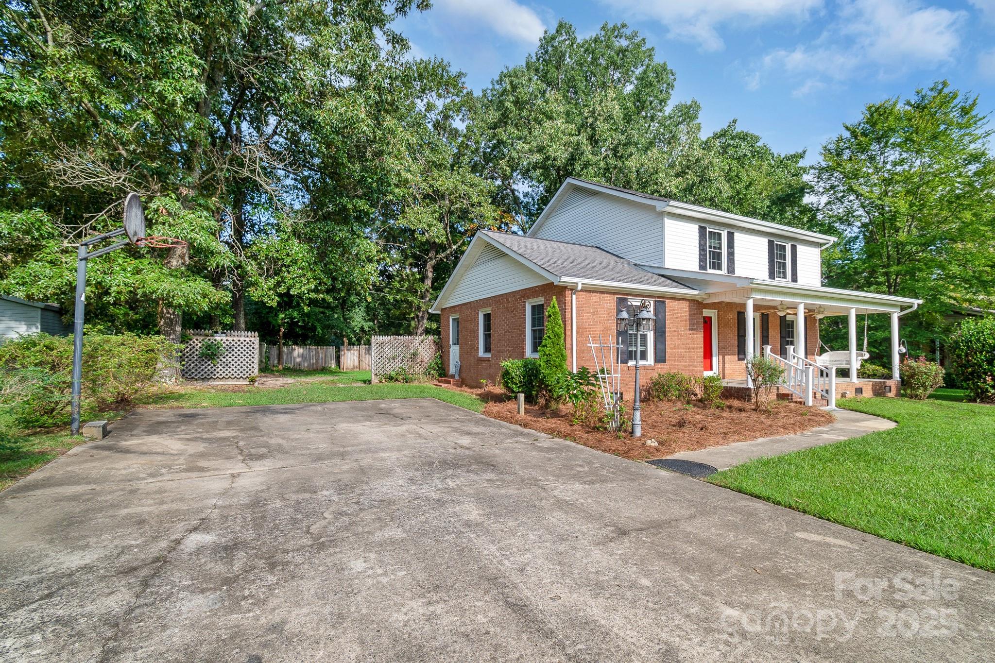 2470 Country Club Drive Lancaster, SC 29720 - Photo 9 of 48