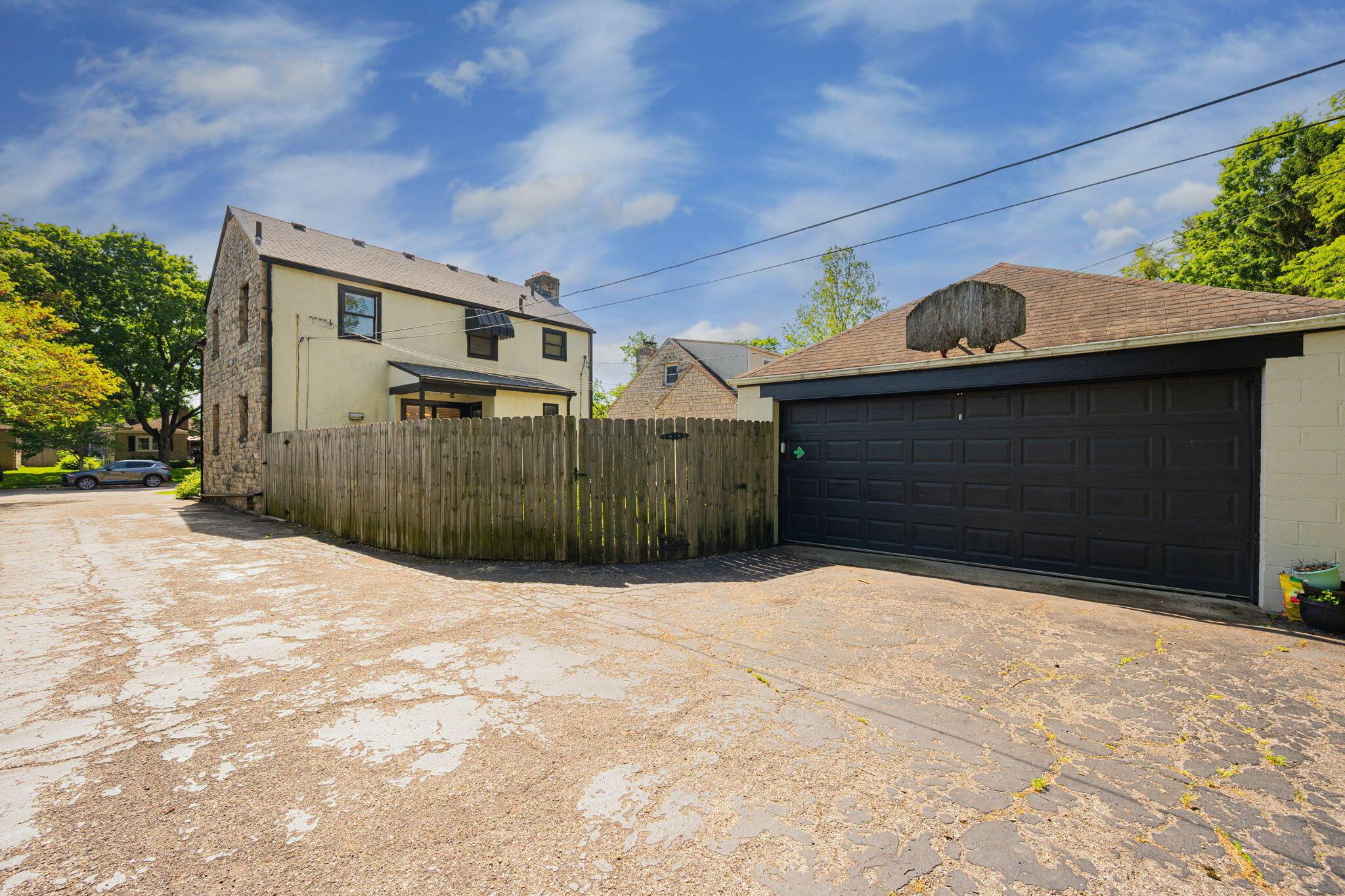 165 North Merkle Road Columbus, OH 43209 - Photo 45 of 46