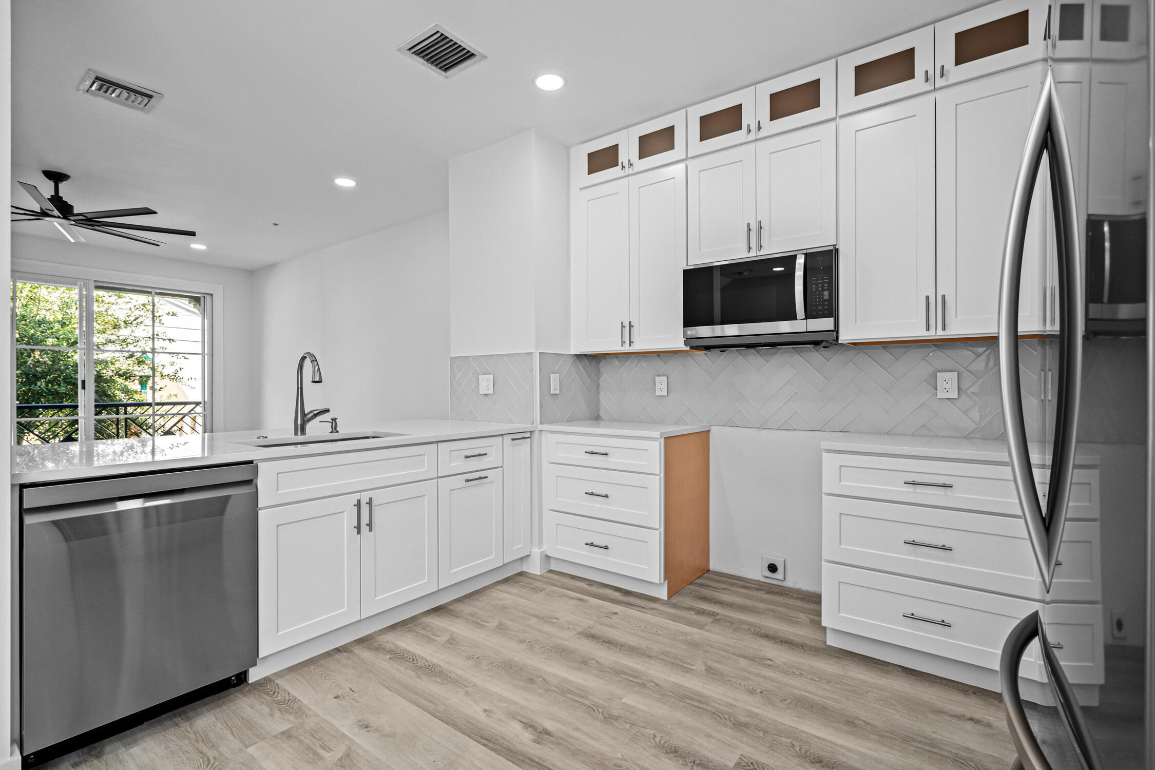 75 Northwest 4th Avenue, Unit 75 Delray Beach, FL 33444 - Photo 11 of 45 DSC02084
