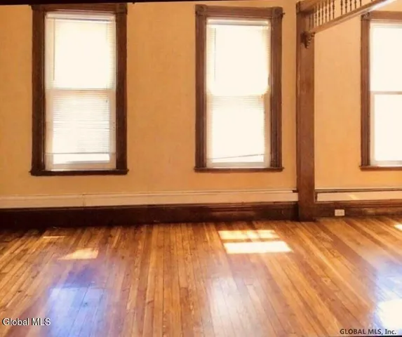 $274,900 | 517 Hamilton Street, Albany, NY 12203