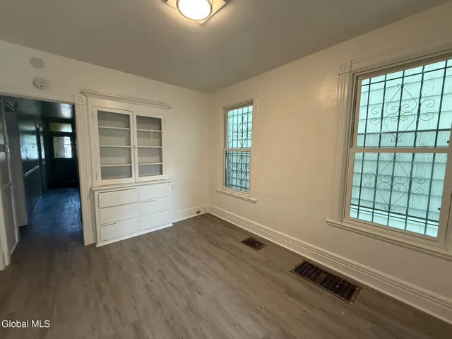 $274,900 | 517 Hamilton Street, Albany, NY 12203