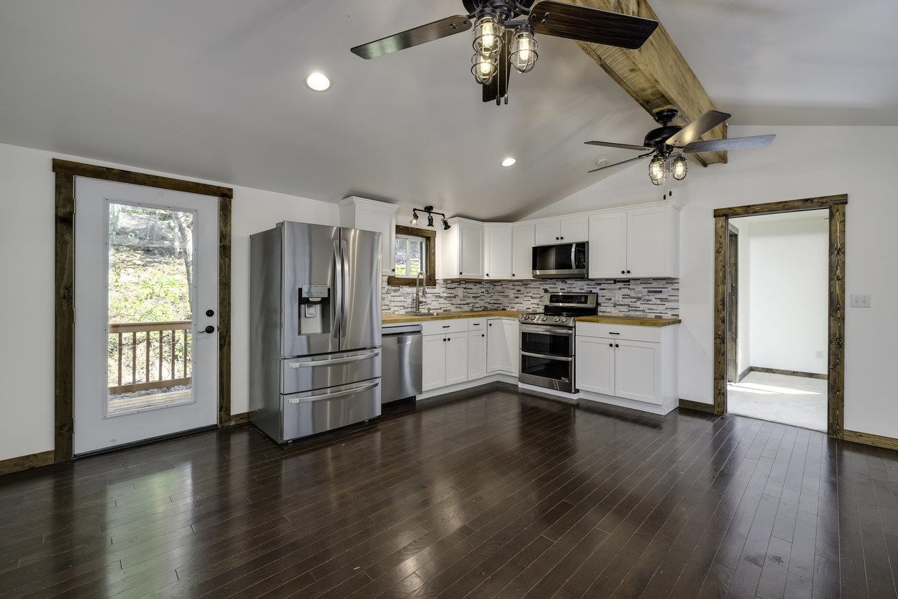 162 Deer Track Road Luray, VA 22835 - Photo 10 of 72 Gallery Image 10
