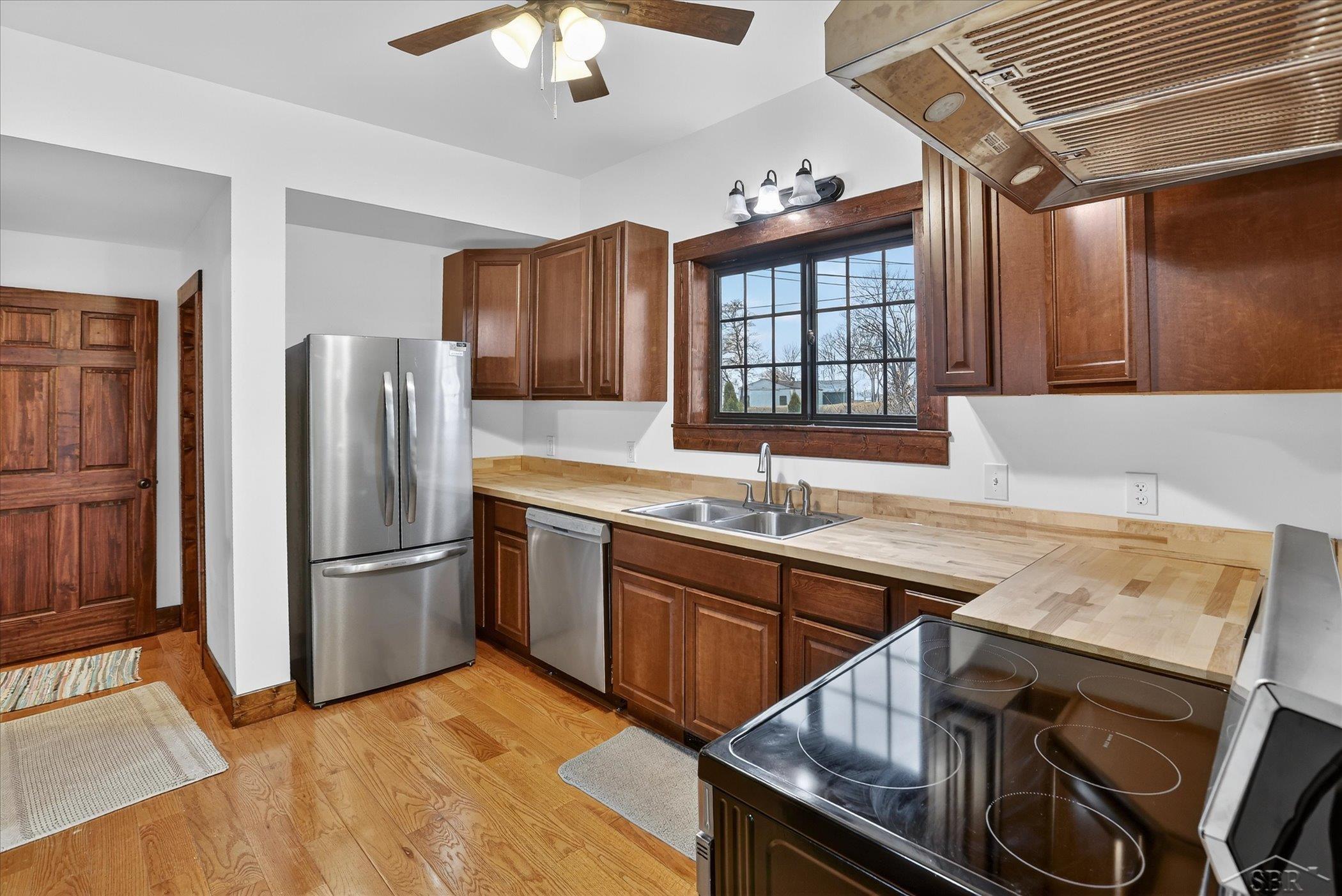17 Union Street Sebewaing, MI 48759 - Photo 8 of 36