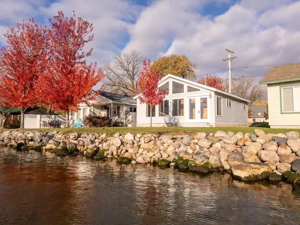 $329,900 | 23355 North Lake Shore Drive, Glenwood, MN 56334