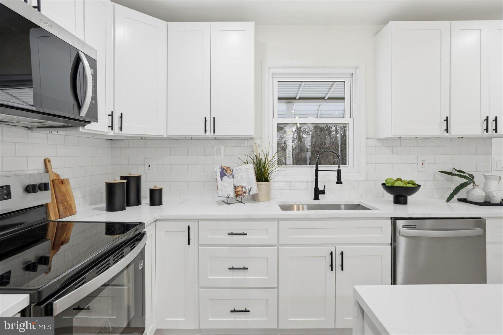 4835 Ridge Road Baltimore, MD 21237 - Photo 14 of 43 Kitchen