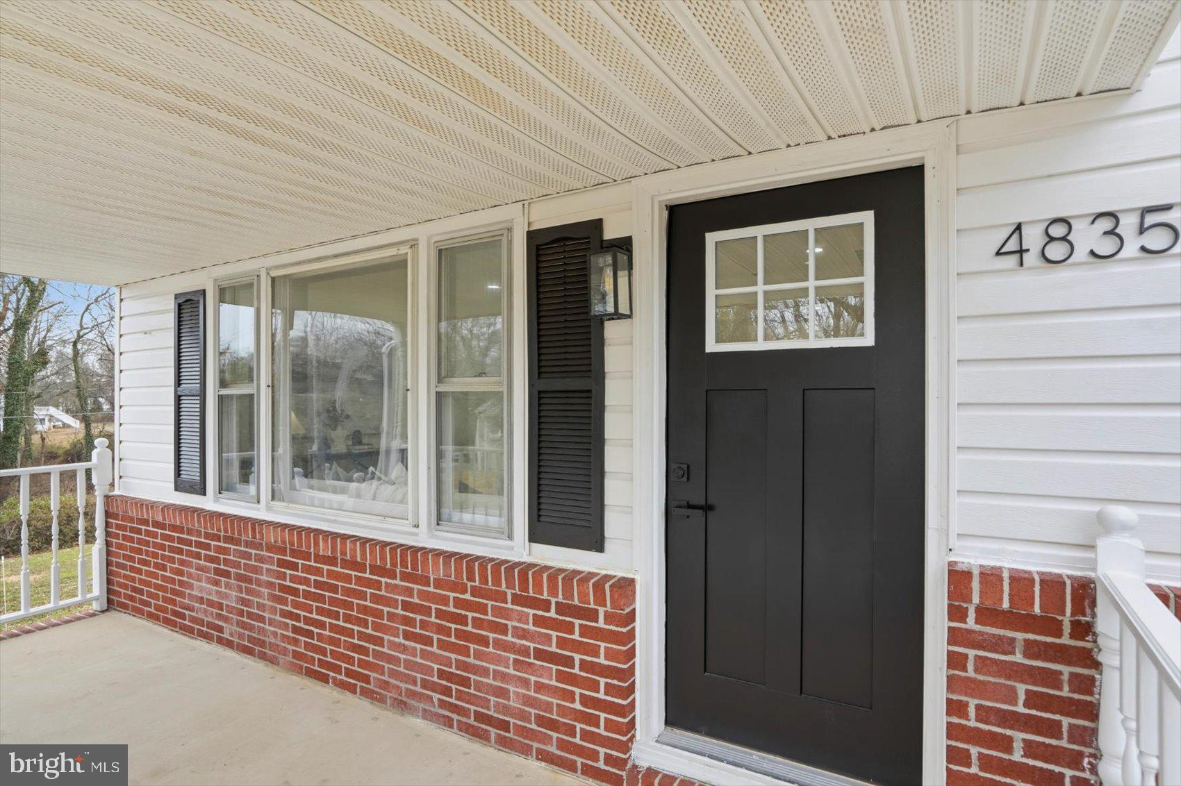4835 Ridge Road Baltimore, MD 21237 - Photo 5 of 43 Front Porch
