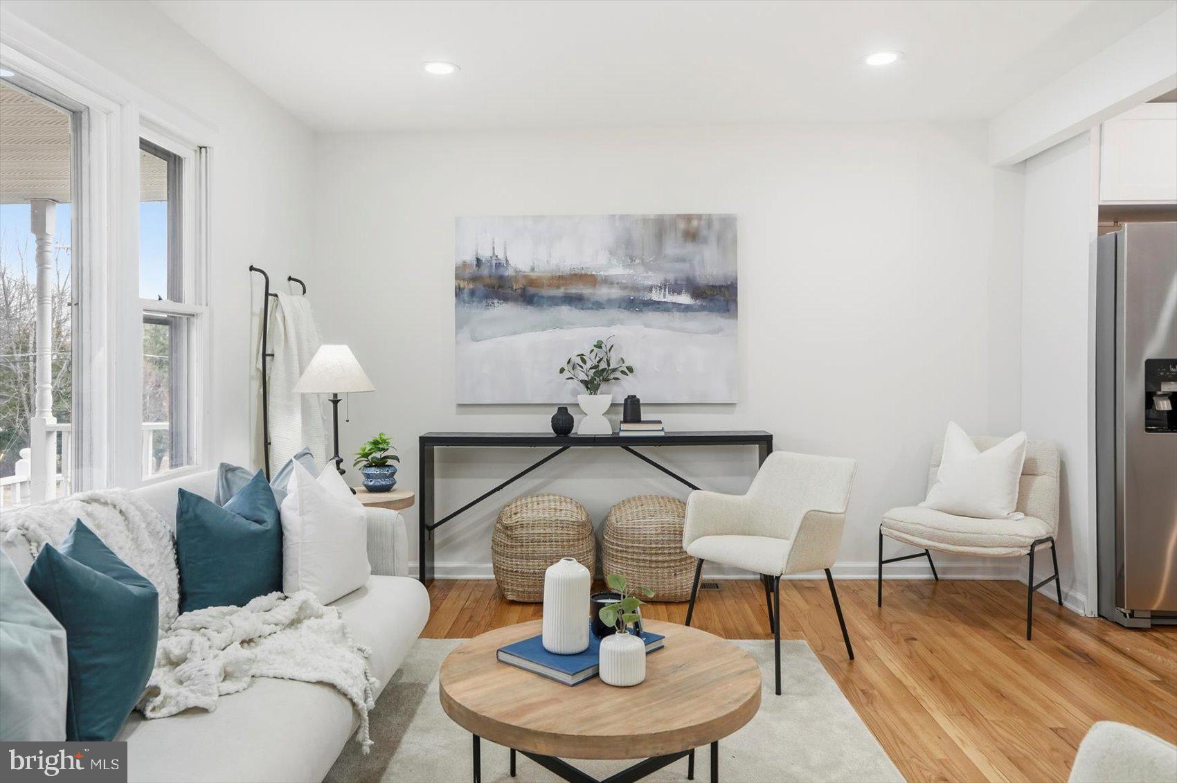 4835 Ridge Road Baltimore, MD 21237 - Photo 7 of 43 Family Room