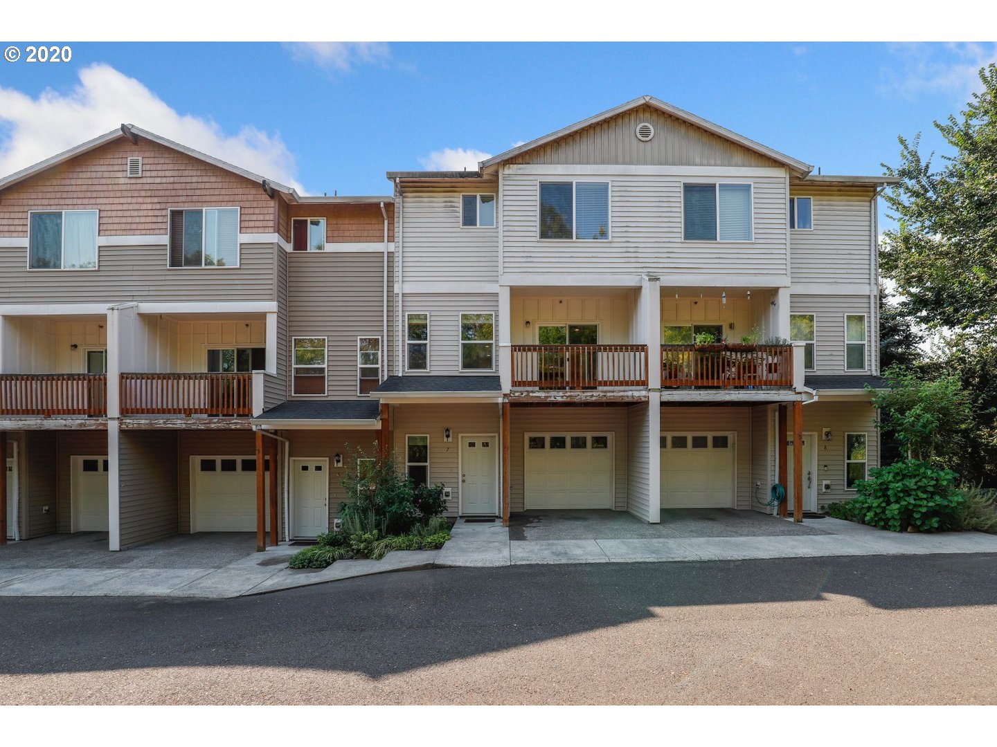4609 Northeast 118th Avenue Portland, OR 97220 - Photo 1 of 28