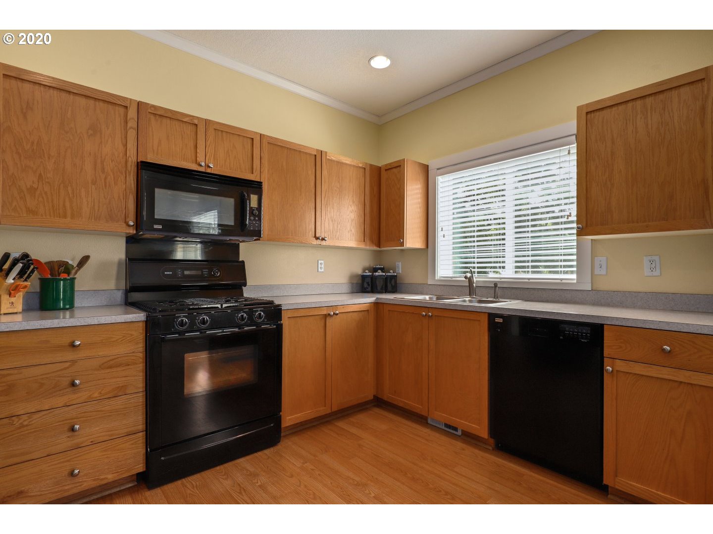 4609 Northeast 118th Avenue Portland, OR 97220 - Photo 12 of 28