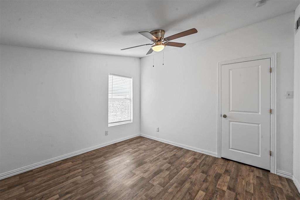 708 West Day Street Denison, TX 75020 - Photo 14 of 21