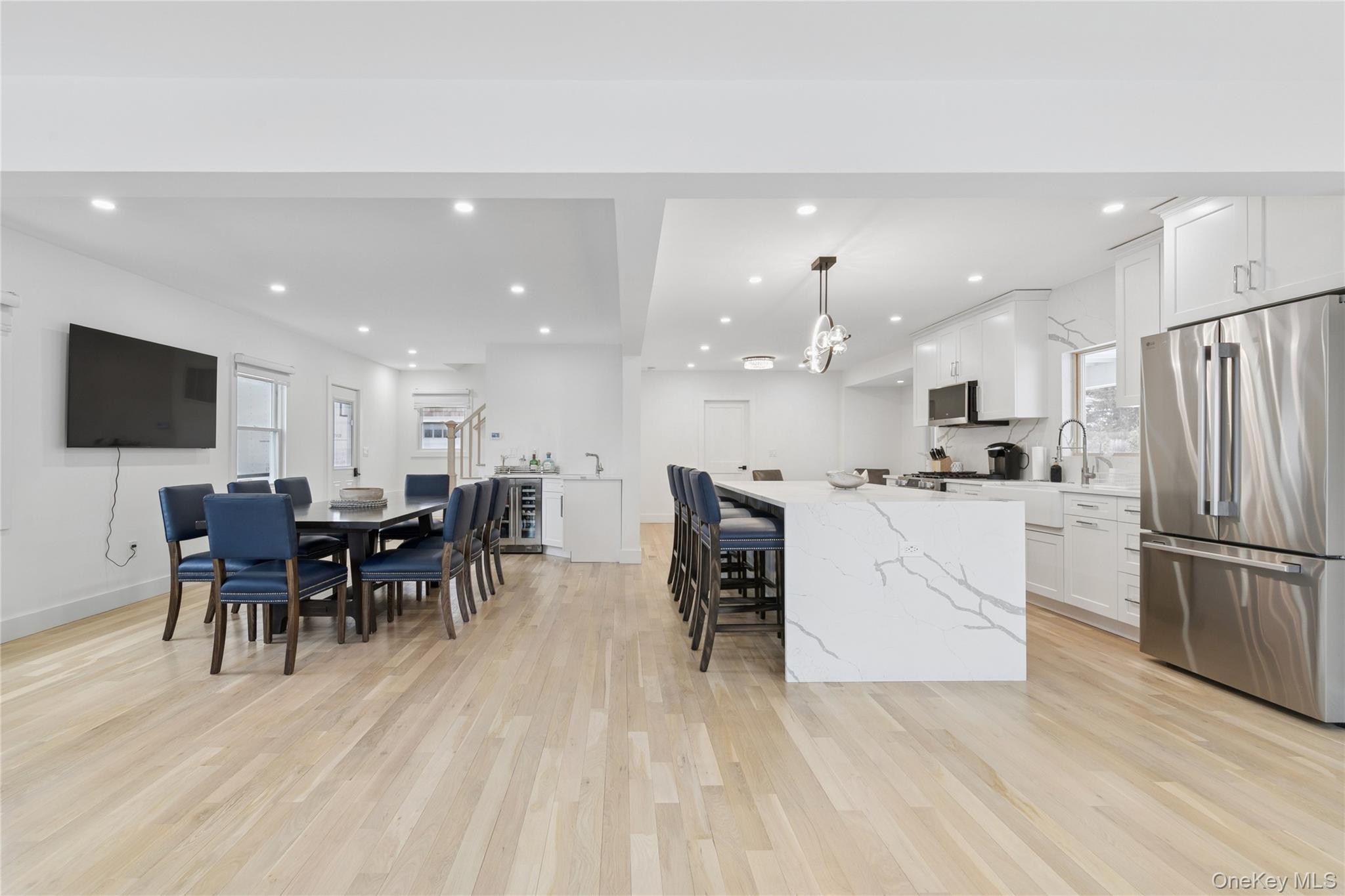 10 Sagamore Road Hampton Bays, NY 11946 - Photo 13 of 44