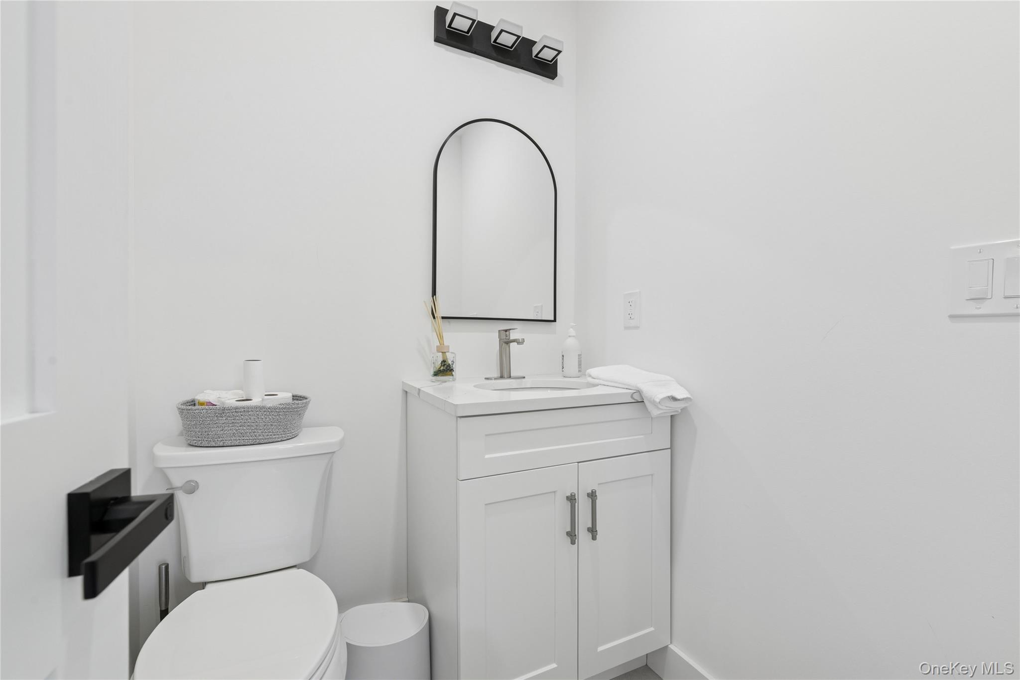 10 Sagamore Road Hampton Bays, NY 11946 - Photo 29 of 44