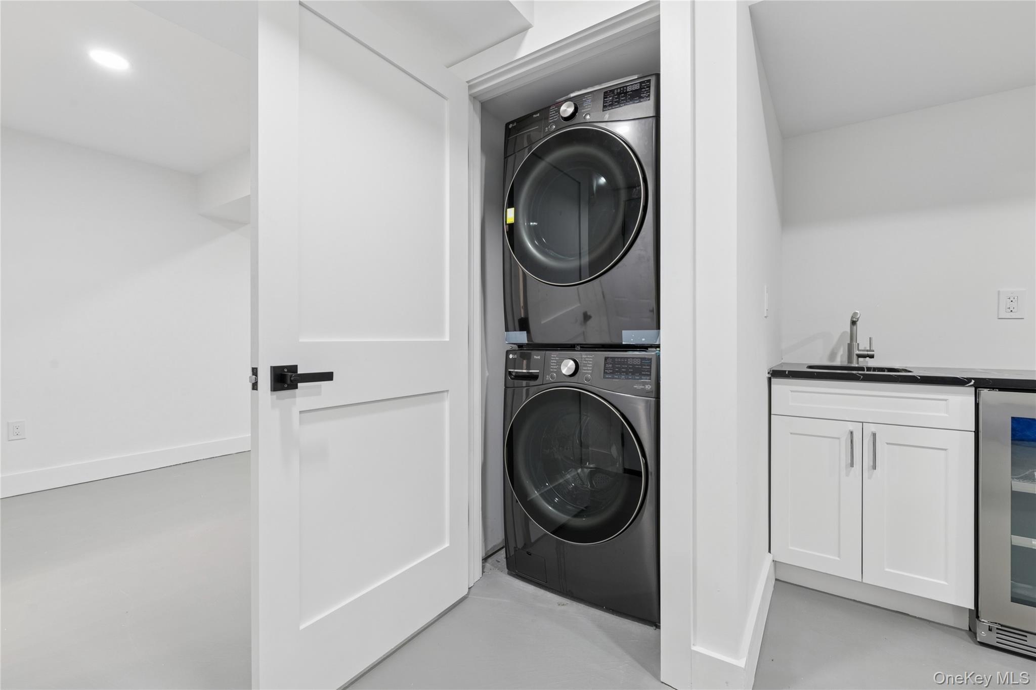 10 Sagamore Road Hampton Bays, NY 11946 - Photo 5 of 44