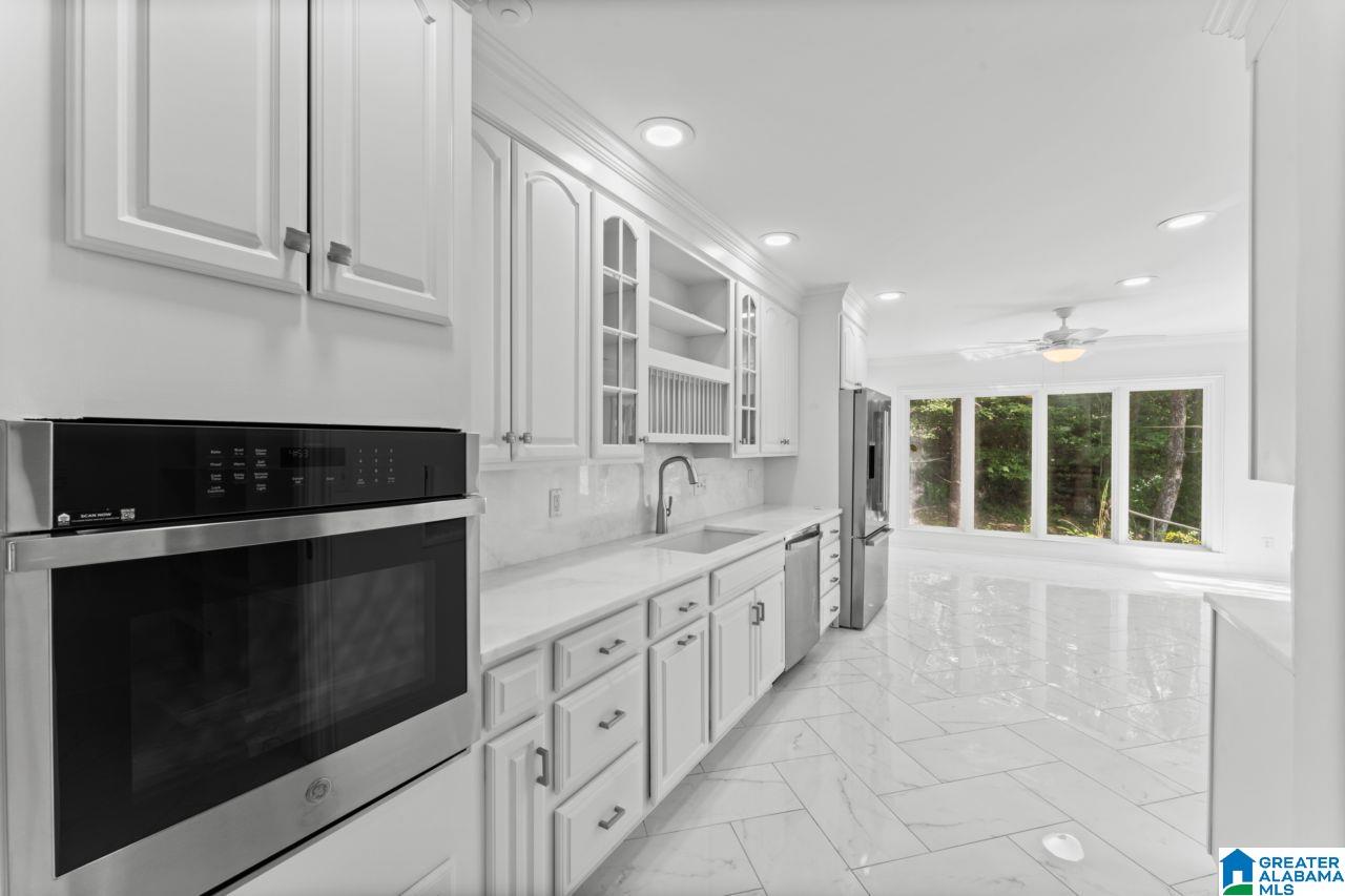 2201 Lane Park Road Birmingham, AL 35223 - Photo 10 of 61