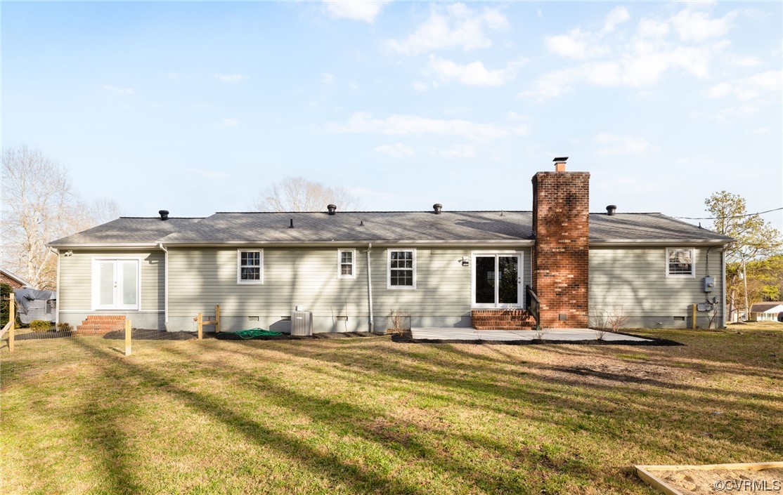 3612 Chesdin Boulevard Sutherland, VA 23885 - Photo 42 of 44 a front view of a house with a yard