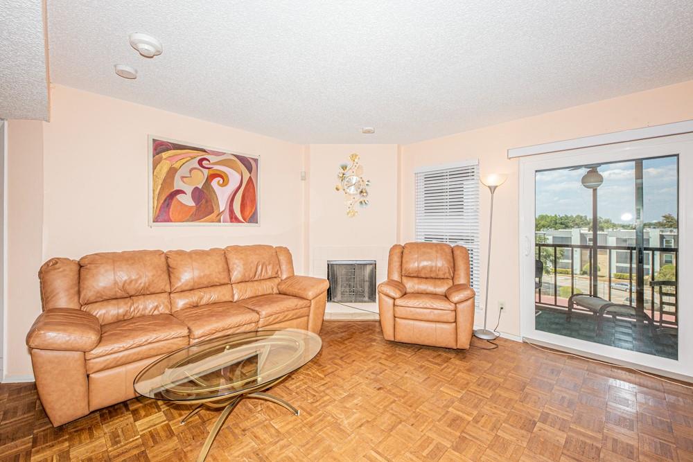 11450 Audelia Road, Unit 306 Dallas, TX 75243 - Photo 3 of 39 Gallery Image 3