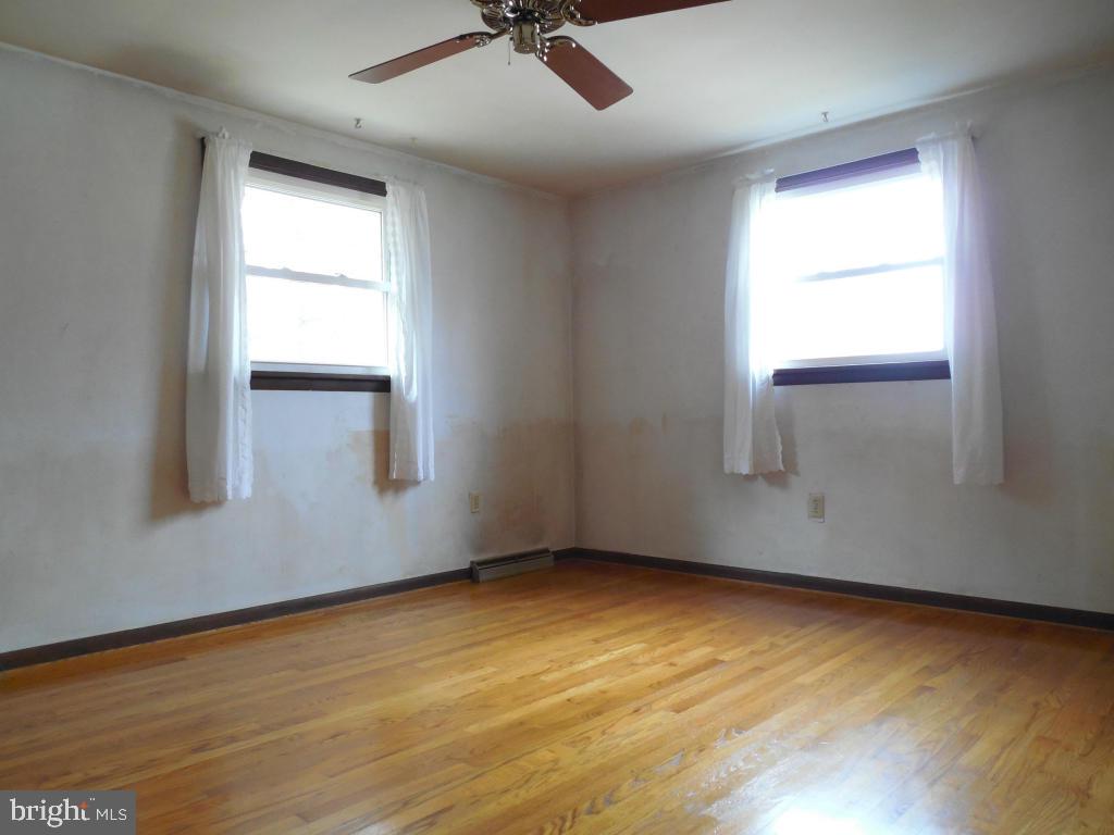 1128 Devonshire Road Lancaster, PA 17601 - Photo 7 of 13 Gallery Image 7