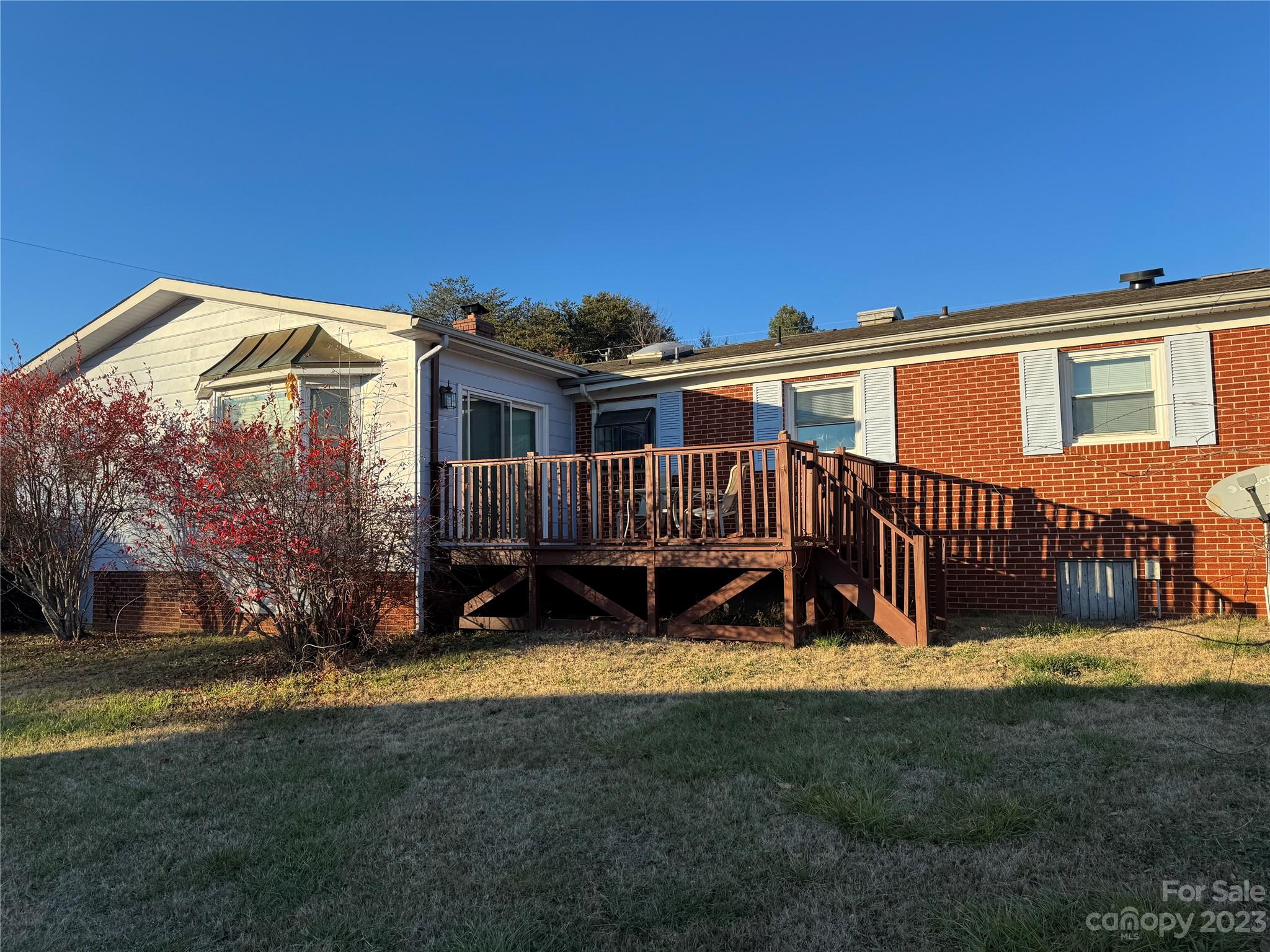 200 Gerald Road Morganton, NC 28655 - Photo 5 of 34 Gallery Image 5