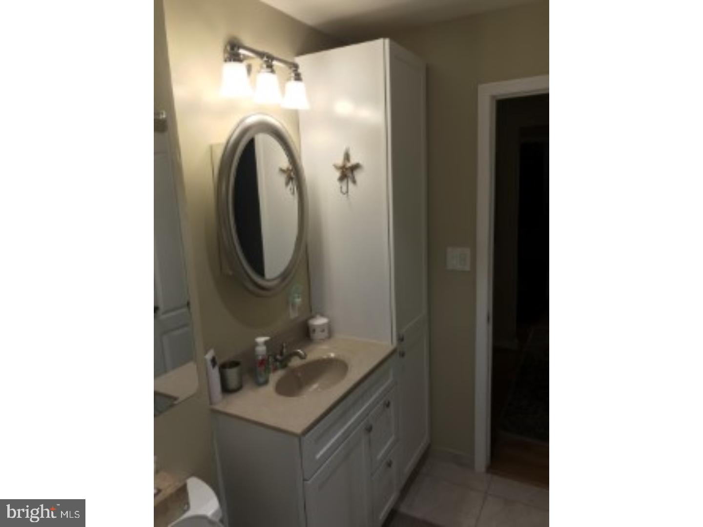 33 Hastings Road Trenton, NJ 08620 - Photo 17 of 25 Bathroom