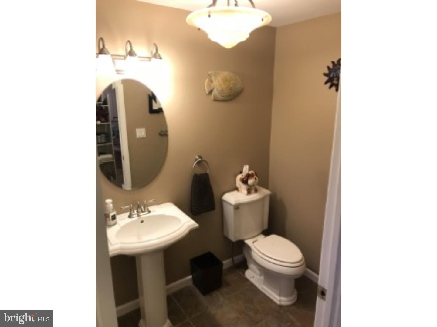 33 Hastings Road Trenton, NJ 08620 - Photo 21 of 25 Half Bath