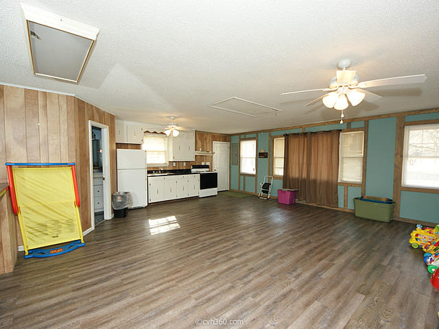449 Carter Road Ridgeville, SC 29472 - Photo 22 of 31 Cottage Living Space